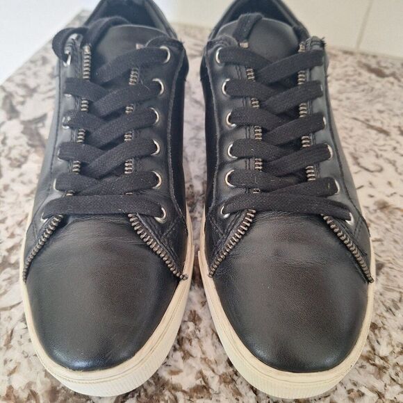 Frye and Co Black Leather Sneakers Sz 9.5 - Picture 1 of 10